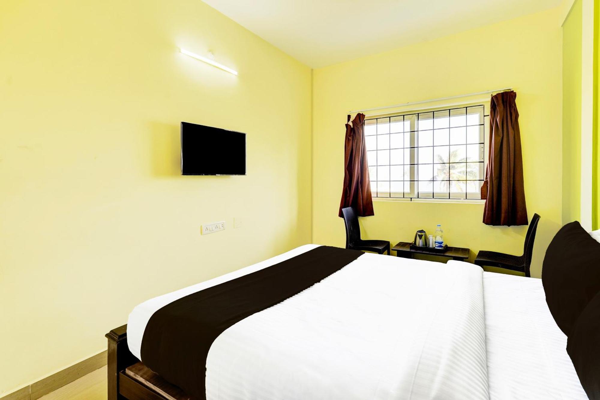 Super Collection O Nibav Beach View Chennai Exterior photo